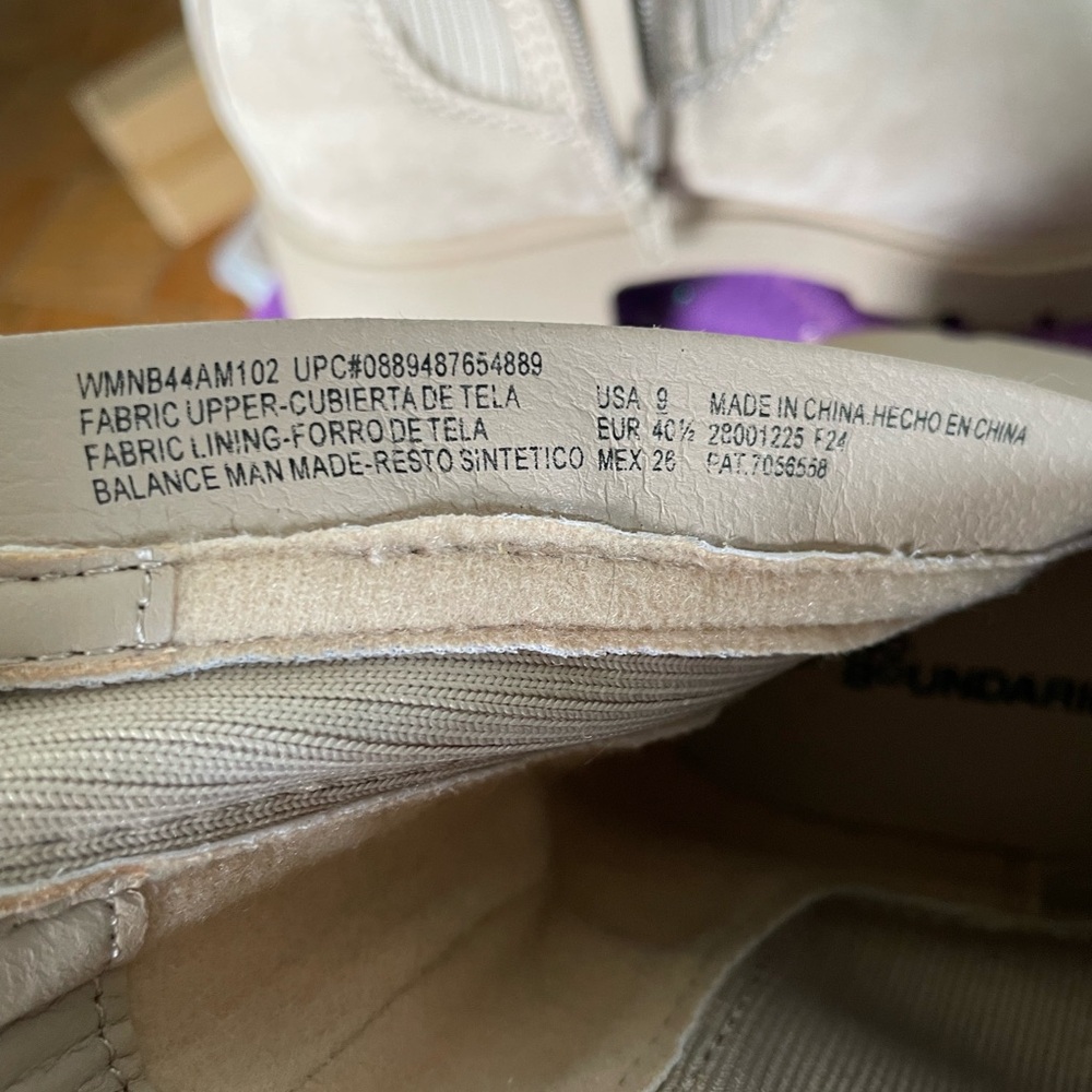 NWOT Women's No Boundaries Tan Ankle Boots, Size 9 - Picture 7 of 8